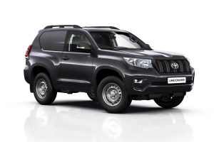 toyota-landcruiser-commercial-(12)