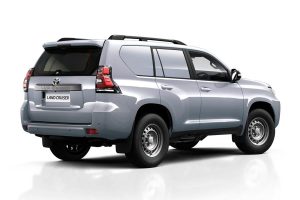 toyota-landcruiser-commercial-(8)