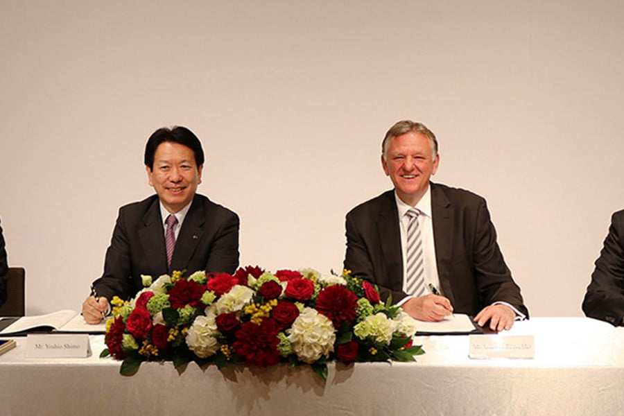 Toyota και VW υπέγραψαν επαγγελματική συνεργασία