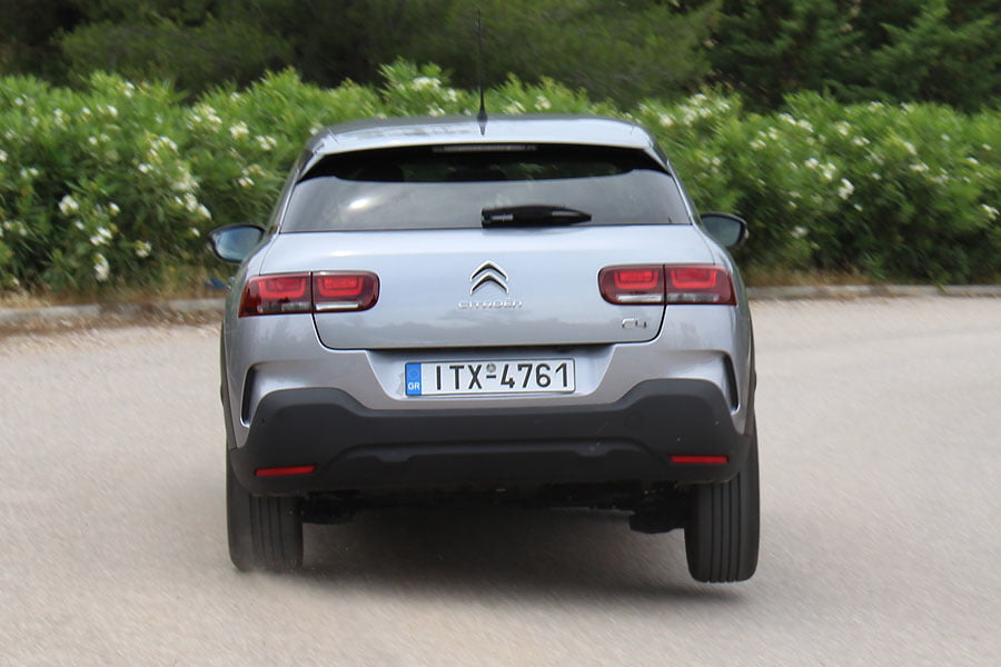 https://autogreeknews.gr/wp-content/uploads/2018/05/Citroen-C4-Cactus-16-BlueHDi-100-6.jpg