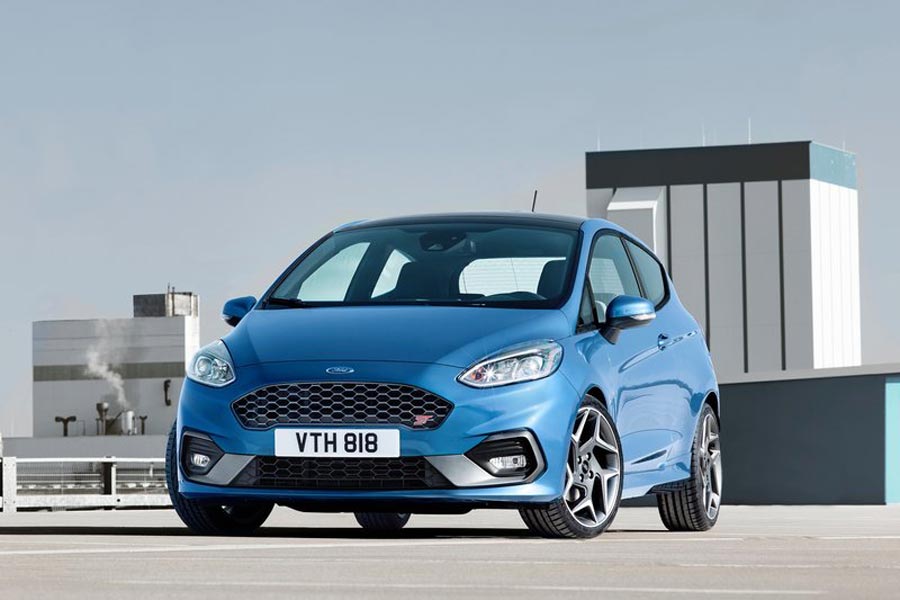 https://autogreeknews.gr/wp-content/uploads/2018/05/Ford-Fiesta-ST1.jpg