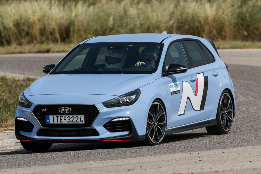 https://autogreeknews.gr/wp-content/uploads/2018/05/Hyundai-i30N-2.jpg