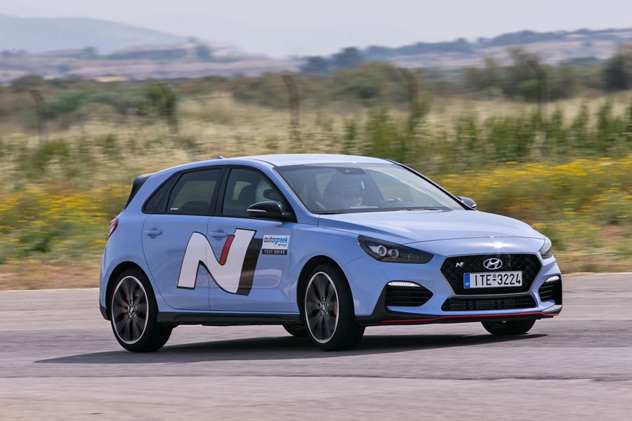 https://autogreeknews.gr/wp-content/uploads/2018/05/Hyundai-i30N-7.jpg