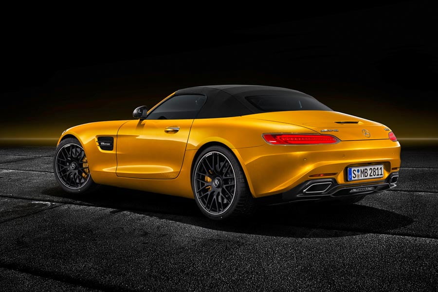 https://autogreeknews.gr/wp-content/uploads/2018/05/Mercedes-AMG-GT-S-Roadster-3.jpg