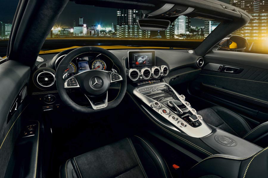 https://autogreeknews.gr/wp-content/uploads/2018/05/Mercedes-AMG-GT-S-Roadster-4.jpg