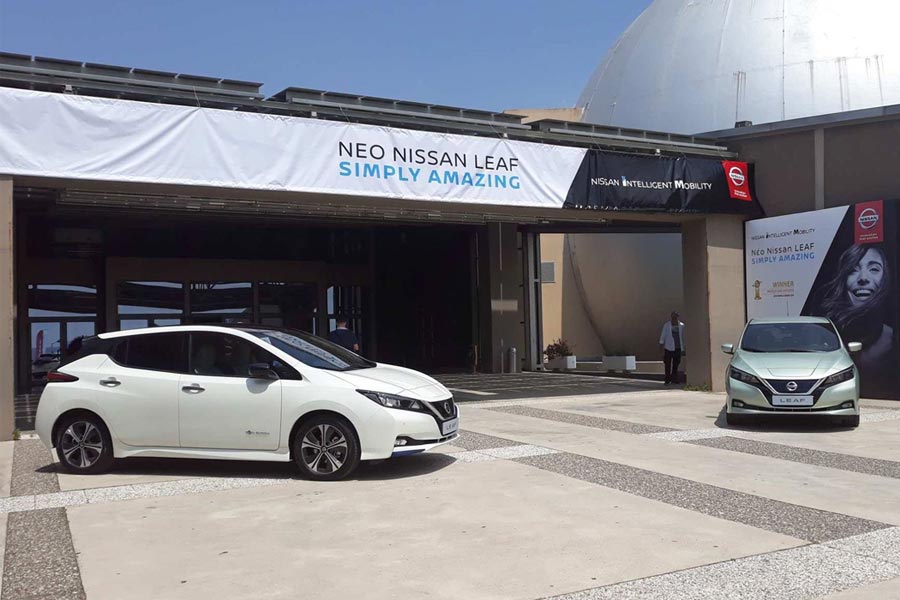 https://autogreeknews.gr/wp-content/uploads/2018/05/Nissan-Leaf-Thessaloniki.jpg
