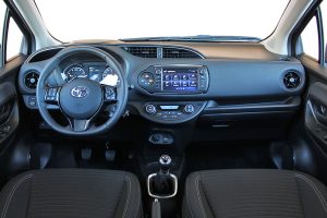 Toyota-Yaris-1,5 (11)
