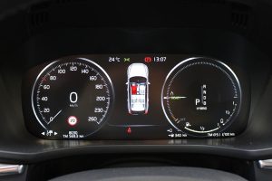 Volvo-XC60-T8 (13)