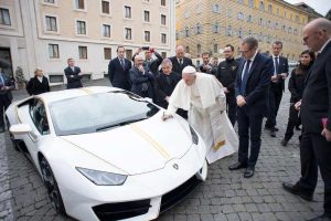 the-popes-lamborghini-sold-4