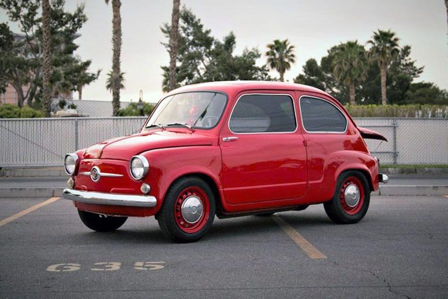 Δεν θα πιστεύεις τι μοτέρ έχει αυτό το Fiat 600 (+video)