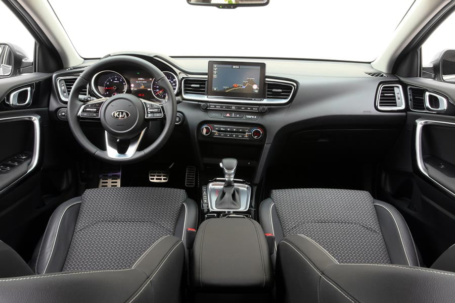 https://autogreeknews.gr/wp-content/uploads/2018/06/Kia-Ceed-2018-6.jpg