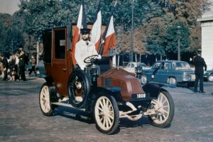 PARIS – TAXI in TIME (1)