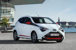 aygo-white-028
