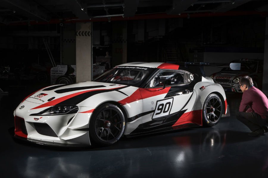 https://autogreeknews.gr/wp-content/uploads/2018/06/new-toyota-supra.jpg