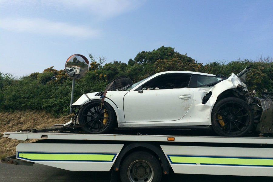 https://autogreeknews.gr/wp-content/uploads/2018/06/wrecked-gt3-rs-2.jpg