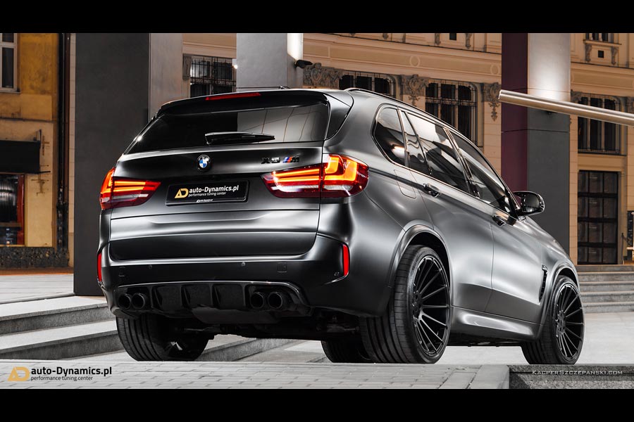 https://autogreeknews.gr/wp-content/uploads/2018/07/BMW-X5M-auto-dynamics-4.jpg