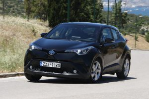 Toyota-C-HR-Hybrid-1