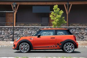 mini jcw orange.jpg3