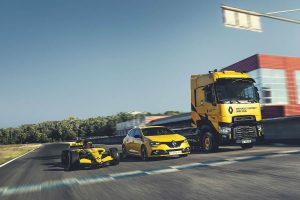 renault rs heavy.jpg2