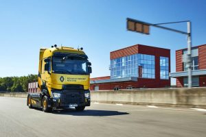 renault rs heavy.jpg3