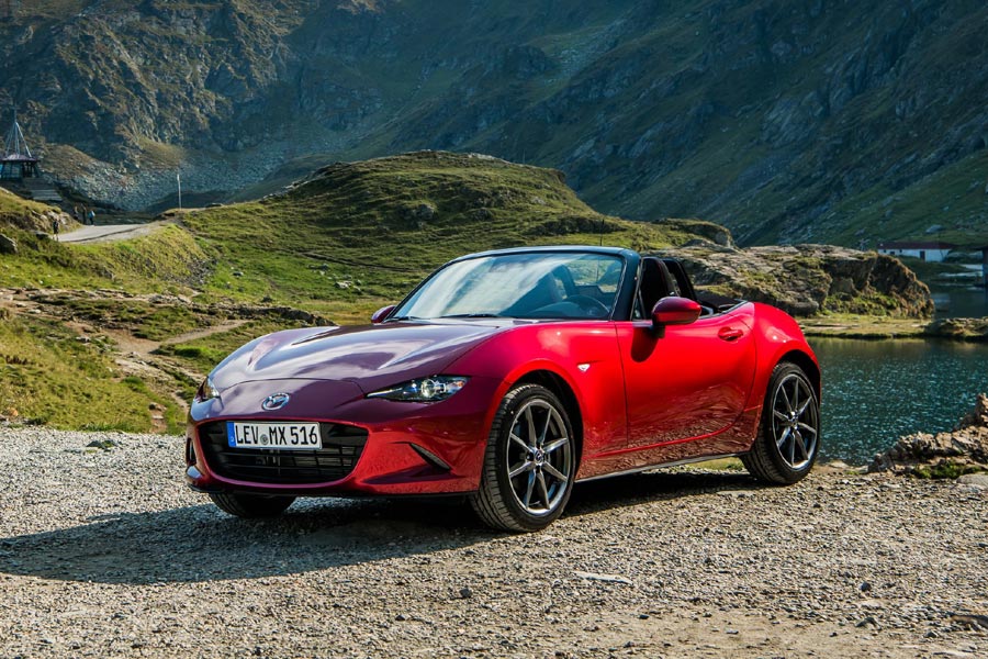 https://autogreeknews.gr/wp-content/uploads/2018/08/2019MX-5_SoulRedCrystal-22.jpg