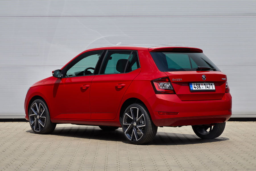 https://autogreeknews.gr/wp-content/uploads/2018/08/Skoda-Fabia-2018-2.jpg