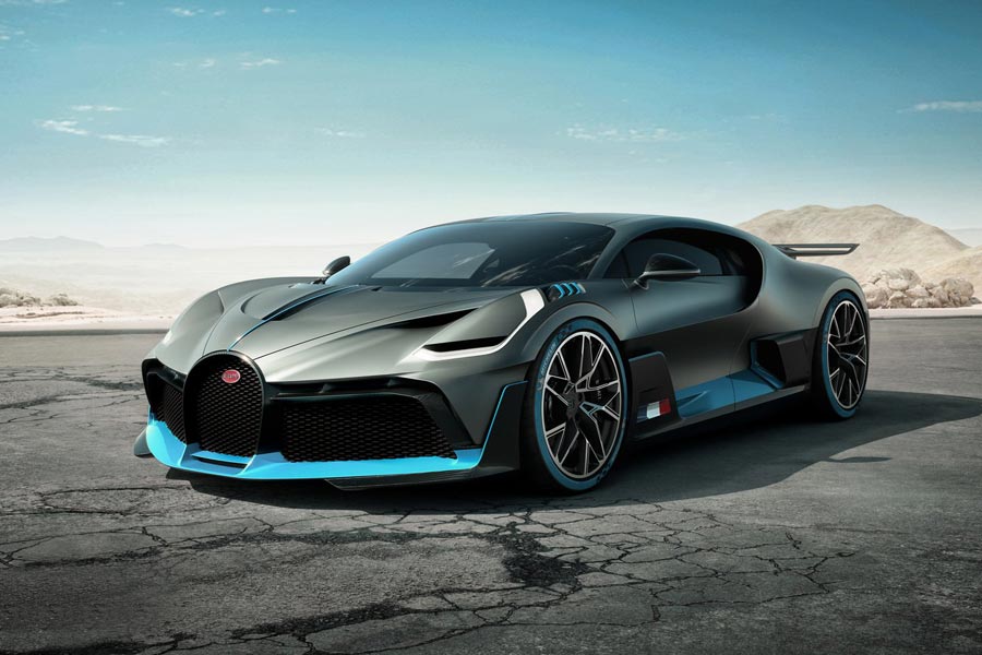 https://autogreeknews.gr/wp-content/uploads/2018/08/bugatti-divo-1-2.jpg