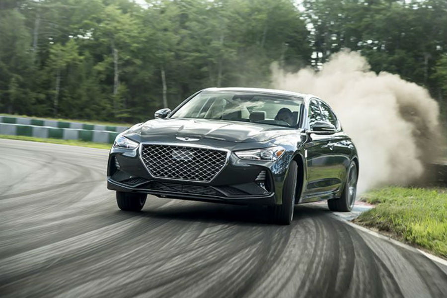 https://autogreeknews.gr/wp-content/uploads/2018/08/genesis-g70.jpg