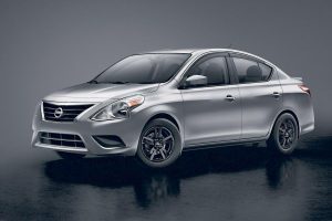 nissan-versa-sedan-2018-(4)