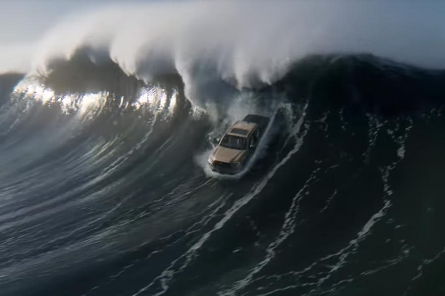 Το απίστευτο video της Toyota με τον Τσακ Νόρις