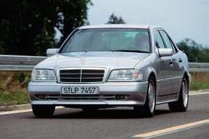 Mercedes-Benz-C-36-AMG-(1)