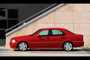 Mercedes-Benz-C-36-AMG-(5)
