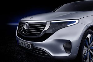 Mercedes-EQC-(13)