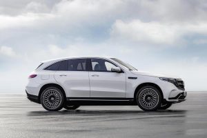 Mercedes-EQC-(8)