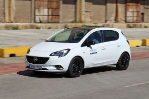 Opel Corsa 1,4 Black Edition (11)