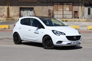 Opel Corsa 1,4 Black Edition (13)