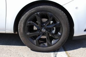 Opel Corsa 1,4 Black Edition (16)
