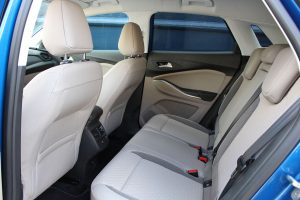 Opel Grandland X 1,2T (6)