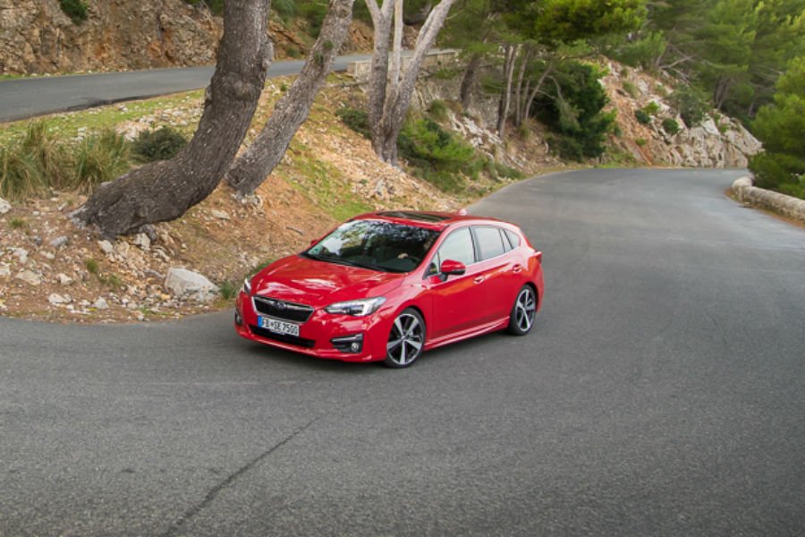 https://autogreeknews.gr/wp-content/uploads/2018/09/SUBARU_IMPREZA_RED_Low-003.jpg