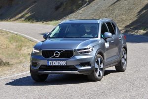 Volvo XC40 D4 (5)