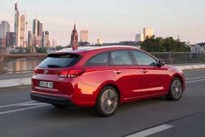 hyundai-i30-MY2019-(4)