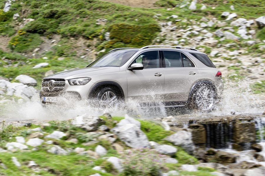 https://autogreeknews.gr/wp-content/uploads/2018/09/mercedesgle193.jpg