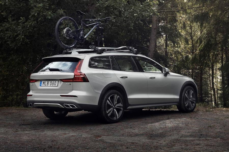 https://autogreeknews.gr/wp-content/uploads/2018/09/v60crosscountry3-1.jpg