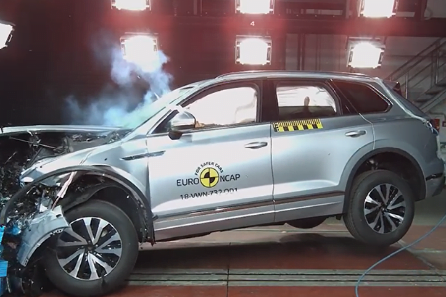 https://autogreeknews.gr/wp-content/uploads/2018/09/vw-touareg-crash-test.png