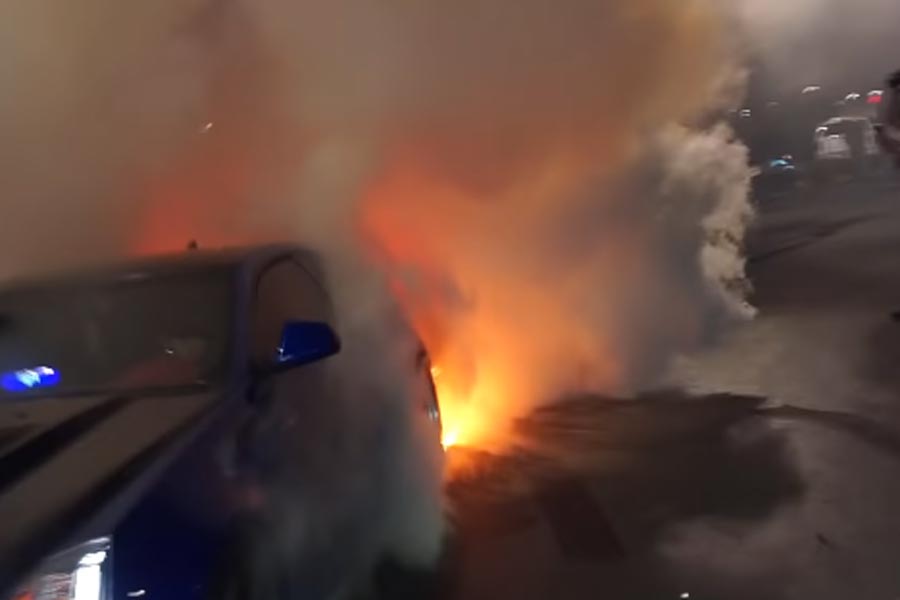 Χάος σε συγκέντρωση προς τιμήν του Paul Walker (+videos)