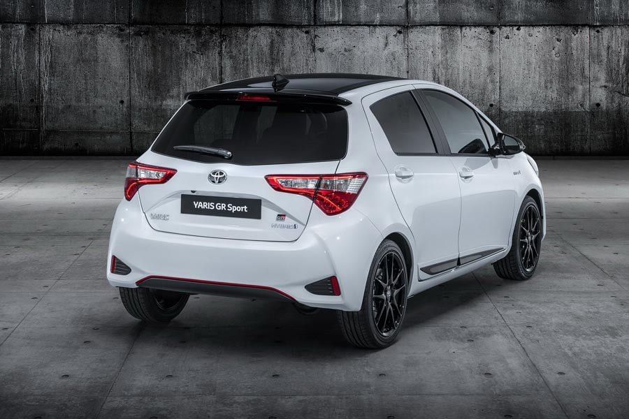 https://autogreeknews.gr/wp-content/uploads/2018/09/yarisgrsport2.jpg