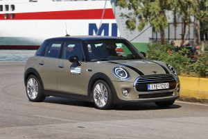 MINI Cooper D 5D (1)