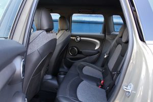 MINI Cooper D 5D (6)