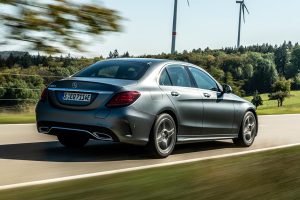 Mercedes-C-300-de-(2)