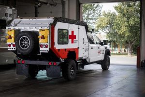 Nissan_TITAN_Red_cross_-3